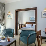 West End Promenade 4* Nice