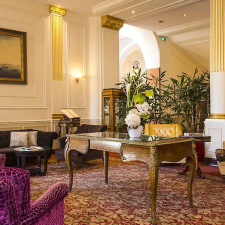 ويست إند بروميناد نيس