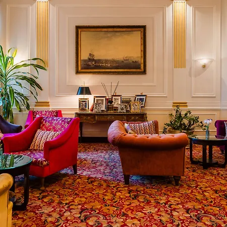 West End Promenade Hotel 4*
