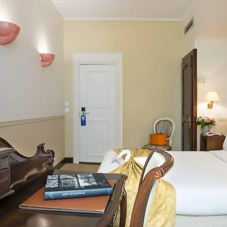 Hotel West End Promenade 4*