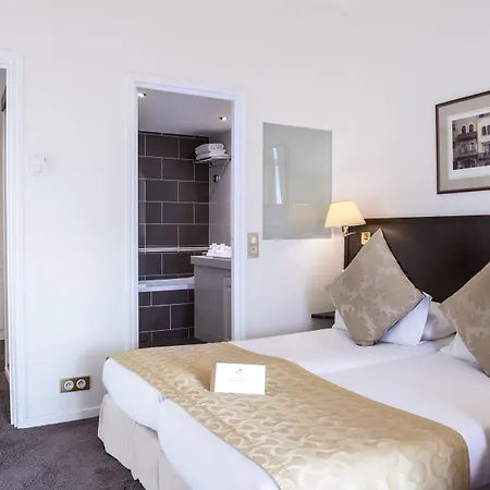 West End Promenade 4* Nice