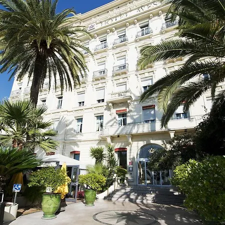 West End Promenade Hotel 4*