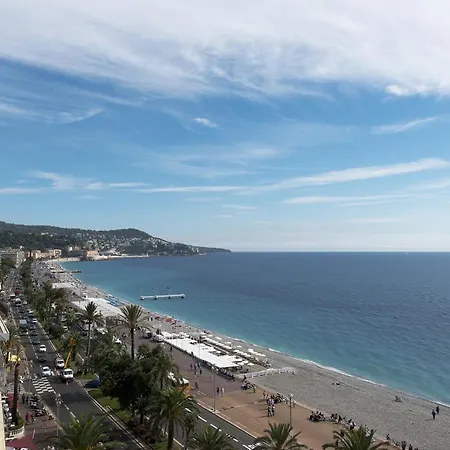 West End Promenade Hotel 4*