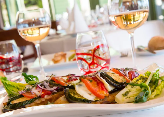 웨스트 엔드 프롬나드 4*