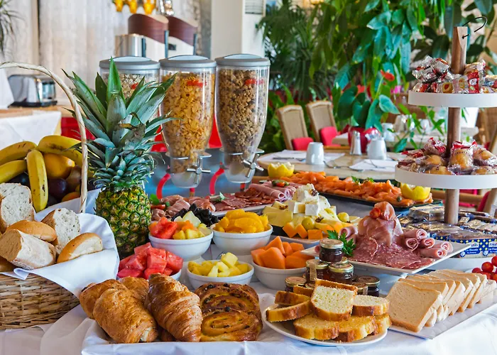 West End Promenade 4*