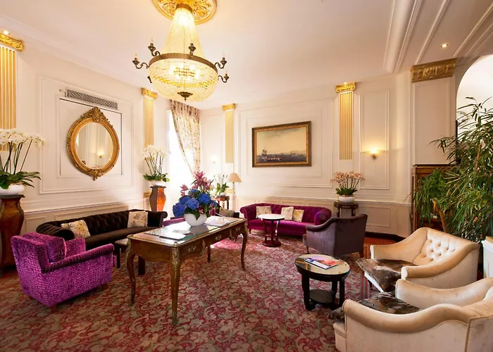 West End Promenade Nice