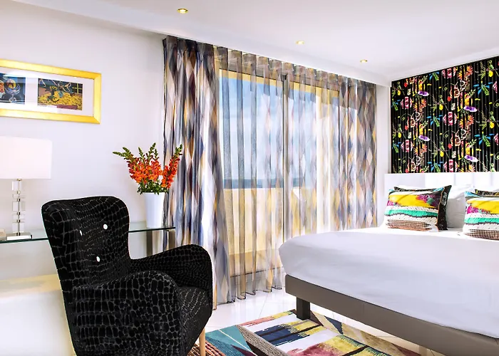 웨스트 엔드 프롬나드