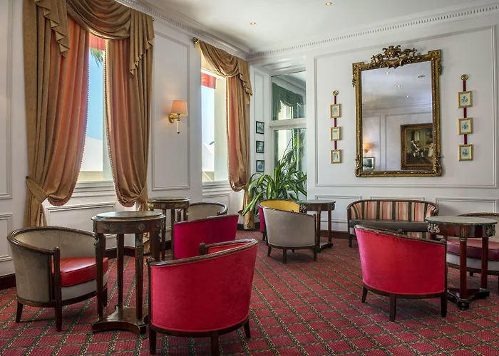 West End Promenade 4* Nice