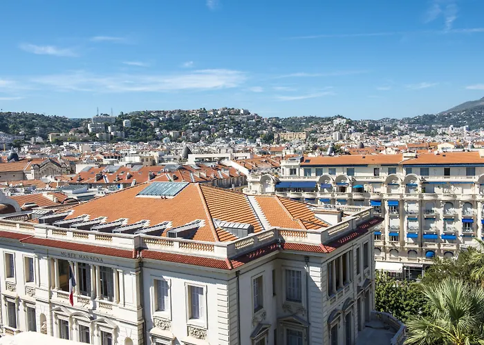 웨스트 엔드 프롬나드