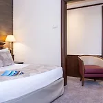 West End Promenade Hotel 4*