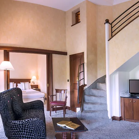 West End Promenade Ξενοδοχείο 4*