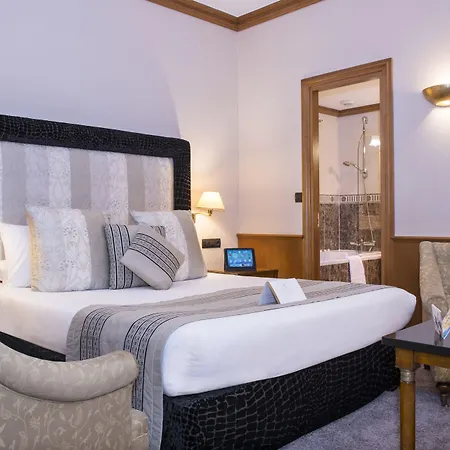 ウエスト エンド プロムナード ニース